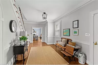 417 Hillcrest Drive, High Point, NC 27262 - Photo 4