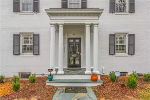 417 Hillcrest Dr, High Point, NC 27262 - Photo 2