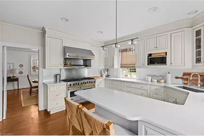 417 Hillcrest Drive, High Point, NC 27262 - Photo 8