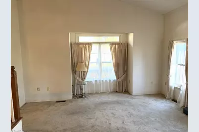 1806 Oakcrest Court, Winston-Salem, NC 27106 - Photo 8