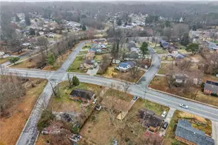 2311 Four Seasons Blvd, Greensboro, NC 27407 - Photo 40