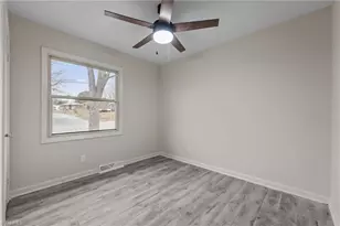 2311 Four Seasons Blvd, Greensboro, NC 27407 - Photo 20