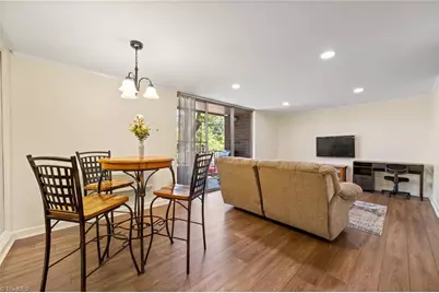 1727 S Hawthorne Road, Winston-Salem, NC 27103 - Photo 14