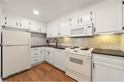 1727 S Hawthorne Road, Winston-Salem, NC 27103 - Photo 18