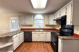 928 Heatherstone Dr, Winston-Salem, NC 27104 - Photo 4