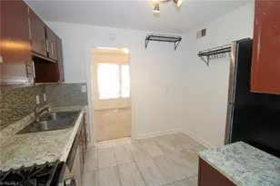 2831 Tully Square, Winston-Salem, NC 27106 - Photo 10