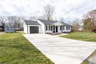 104 Dillon St, Winston-Salem, NC 27107 - Photo 2