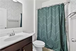 5803 Springer Dr, Greensboro, NC 27405 - Photo 8