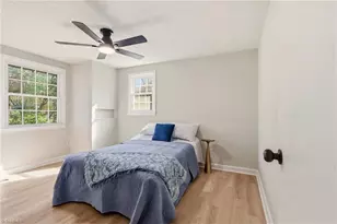 2305 Wilcox Dr, Greensboro, NC 27405 - Photo 14