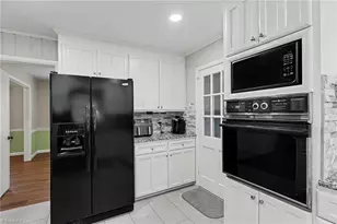 5585 Kane Dr, Pfafftown, NC 27040 - Photo 10