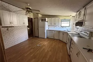 206 6th St SW, Taylorsville, NC 28681 - Photo 6