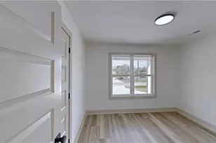 1107 Sunset Dr, Thomasville, NC 27360 - Photo 6