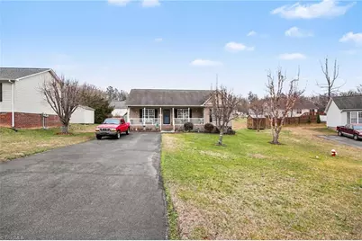 104 Cushwa Court, Thomasville, NC 27360 - Photo 18