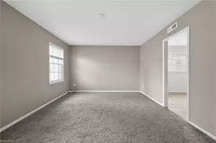 4302 Vincent St, Greensboro, NC 27405 - Photo 6