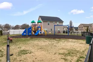 5703 Midstream Cir, Clemmons, NC 27012 - Photo 32