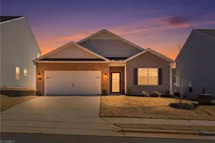 4608 Reedy Creek Farm Cir, Greensboro, NC 27405 - Photo 2