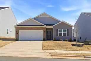 4608 Reedy Creek Farm Cir, Greensboro, NC 27405 - Photo 2