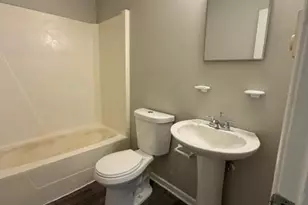 201 Woodnell St, Greensboro, NC 27405 - Photo 8