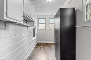 912 Patton St, Graham, NC 27253 - Photo 16