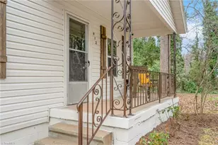 912 Patton St, Graham, NC 27253 - Photo 6