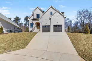 1402 Bethany Dr, Greensboro, NC 27455 - Photo 2