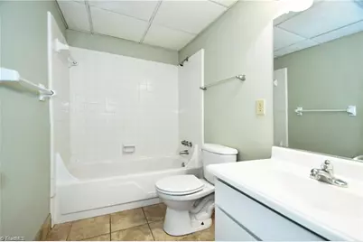 3812 Country Club Road #I, Winston-Salem, NC 27104 - Photo 12