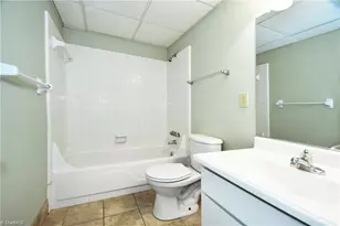 3812 Country Club Rd, Winston-Salem, NC 27104 - Photo 12