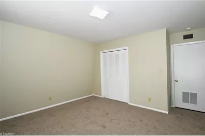 3812 Country Club Road #I, Winston-Salem, NC 27104 - Photo 10