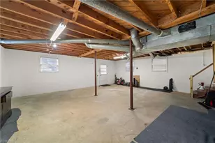 5703 Buddingwood Dr, Greensboro, NC 27409 - Photo 38