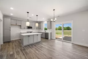 3111 Hayes Vlg Rd, Greensboro, NC 27405 - Photo 16
