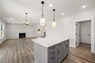 3111 Hayes Vlg Rd, Greensboro, NC 27405 - Photo 22