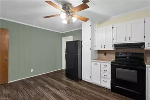 361 Garland Dr, Lexington, NC 27295 - Photo 10