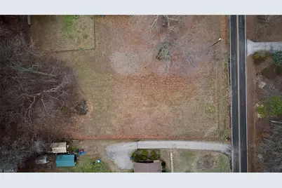 2204 Carlford Road, Pleasant Garden, NC 27313 - Photo 8