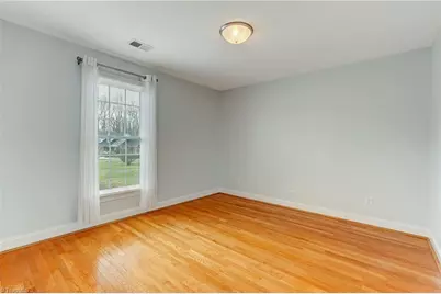 204 W Stonebury Court, Reidsville, NC 27320 - Photo 38