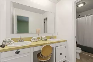 3160 Shaftesbury Ln, Winston-Salem, NC 27105 - Photo 16