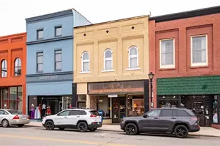 105 W Main St, Elkin, NC 28621 - Photo 4