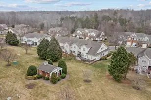 621 Oakfield Tr, Mebane, NC 27302 - Photo 34