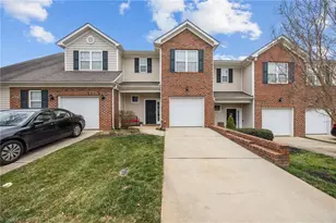 621 Oakfield Tr, Mebane, NC 27302 - Photo 30