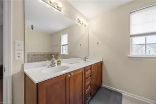 621 Oakfield Tr, Mebane, NC 27302 - Photo 18