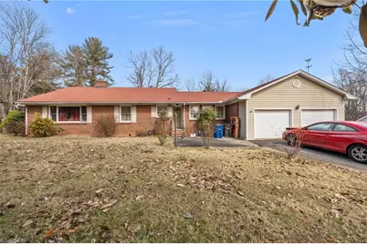 5695 Reynolda Road, Winston-Salem, NC 27106 - Photo 1