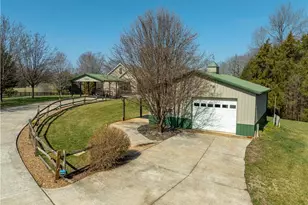 1607 Milling Rd, Mocksville, NC 27028 - Photo 4