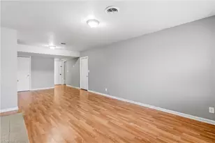 2820 Lansdowne Dr, Winston-Salem, NC 27103 - Photo 6