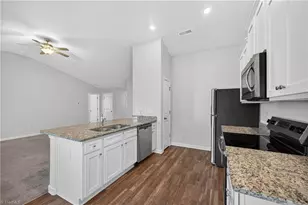 1 Ord Ct, Greensboro, NC 27405 - Photo 8