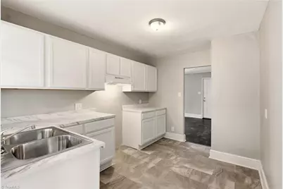 829 W Terrell Street, Greensboro, NC 27406 - Photo 16