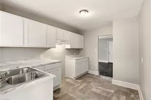 829 W Terrell St, Greensboro, NC 27406 - Photo 16