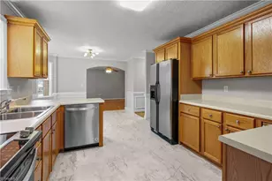 415 Torey Pines Ct, Winston-Salem, NC 27105 - Photo 12