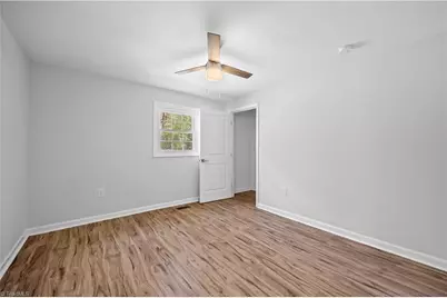 806 Larkwood Drive, Greensboro, NC 27410 - Photo 28