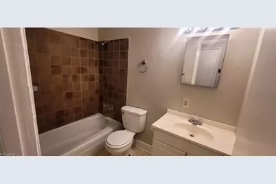 3919 Overland Heights #G, Greensboro, NC 27407 - Photo 16