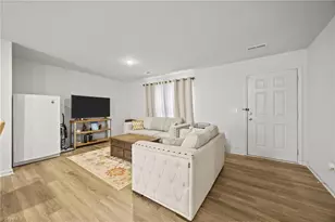 3149 Misty Ridge Dr, Winston-Salem, NC 27107 - Photo 2