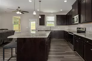 1924 Kippen Dr, Kernersville, NC 27284 - Photo 10